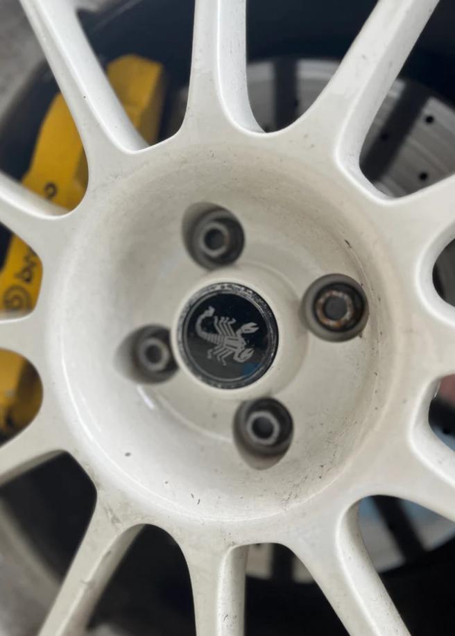 Coprimozzo - Prodotto Ufficiale - Fiat 500 Abarth
