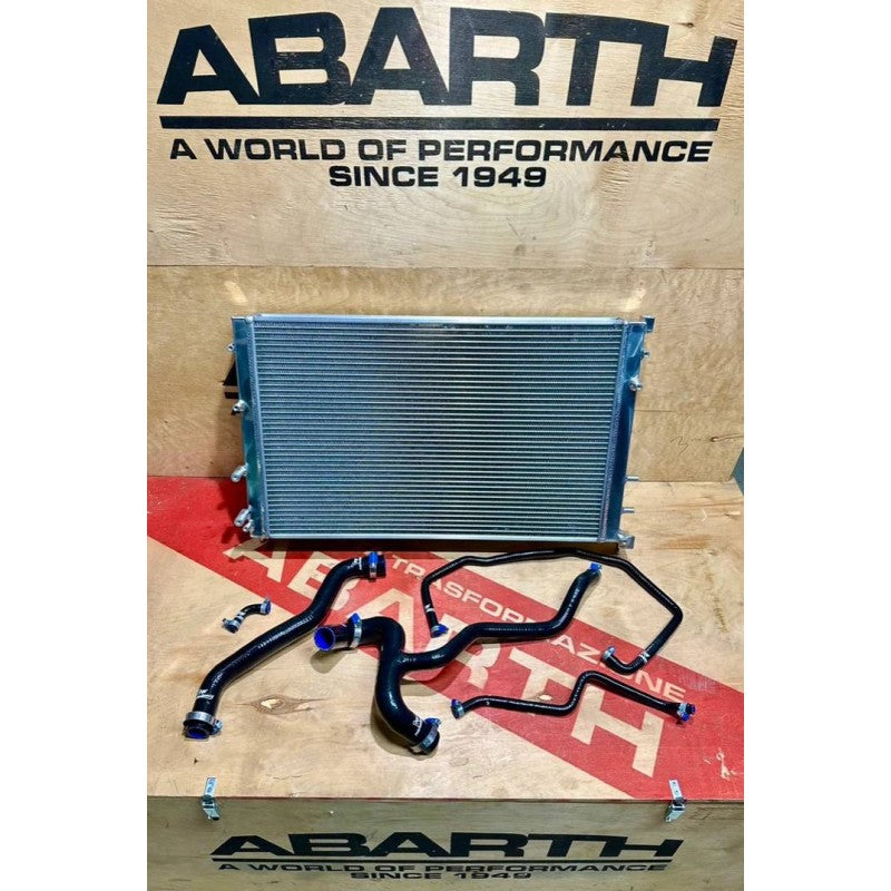 Radiatore maggiorato Abarth 500 595 + kit manicotti acqua