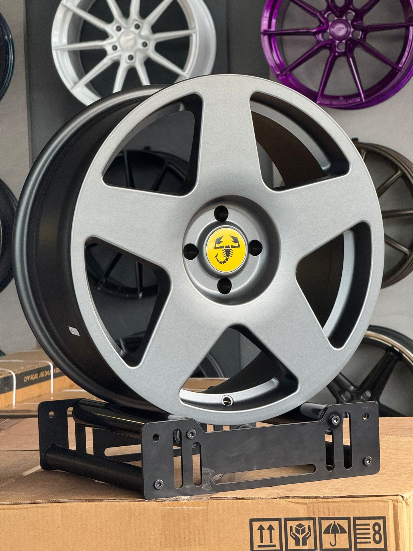 500 ABARTH Dedica Fiat Cerchi in Lega 17'' Larghezza 7.5 4x98 ET 30 CB 58.1